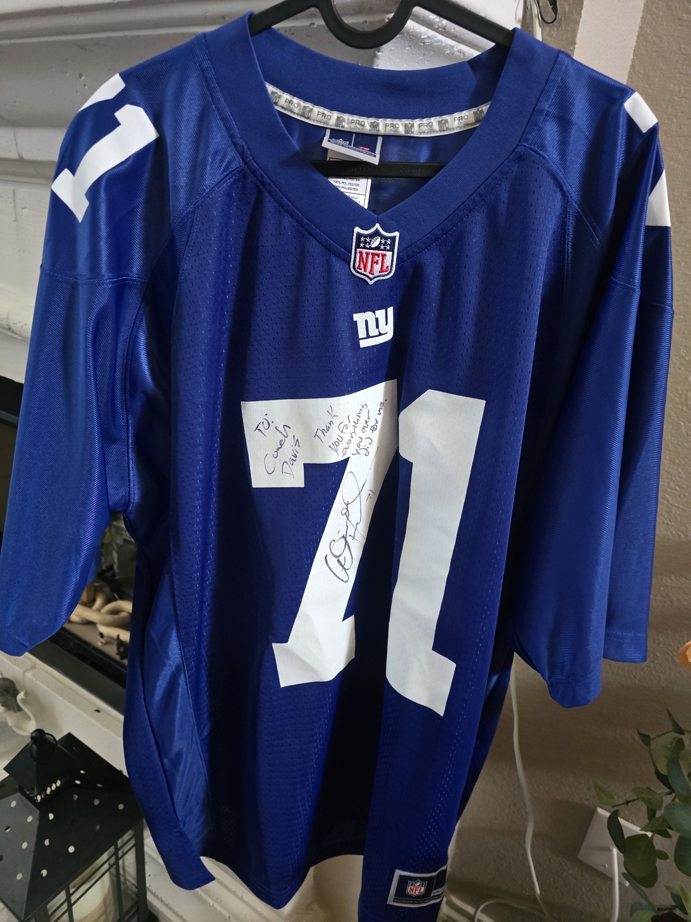 NFL New York Giants Royal Blue #71 Jersey Signed By HERNANDEZ